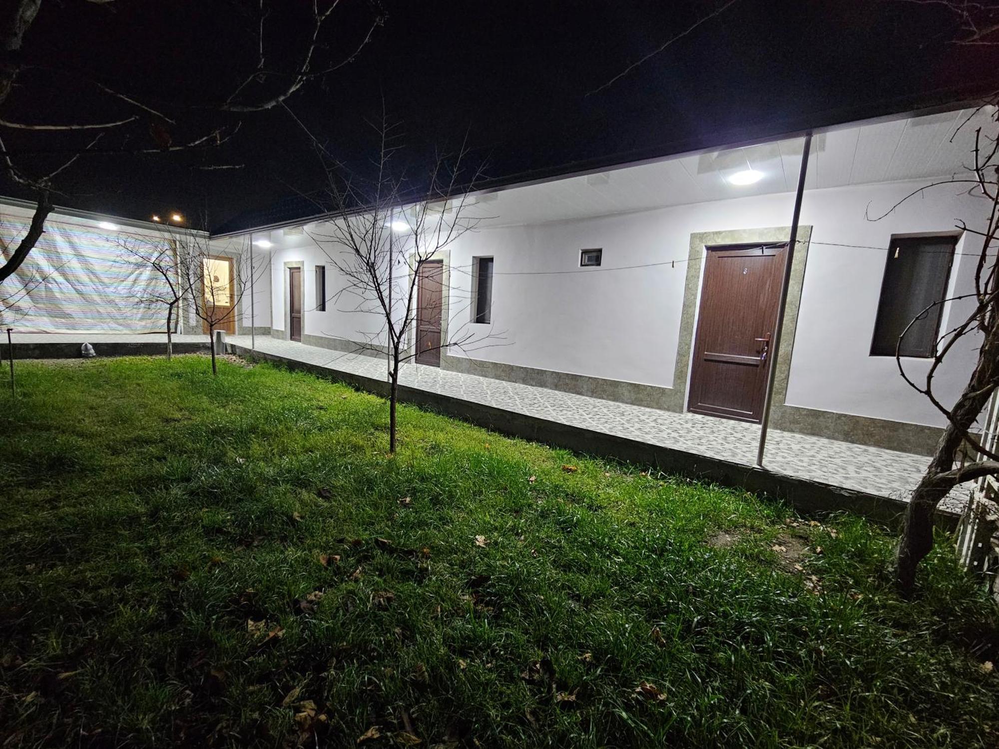 Galstyans Hotels Zvartnots Airport P'arak'ar Luaran gambar